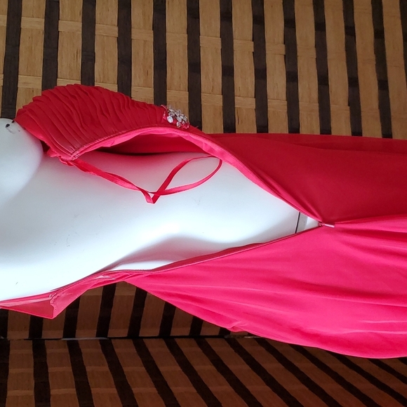 Cache Red formal dress - Picture 7 of 10